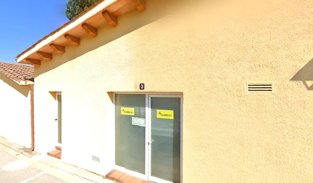 Oficina de Correos Oficina de Correos Plaça de la Vila Riells i Viabrea