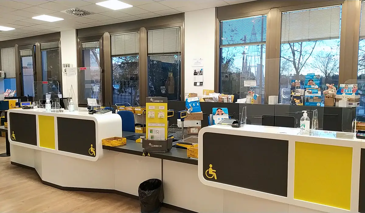 Oficina de Correos Oficina de Correos Plaza de Castilla Tetuán