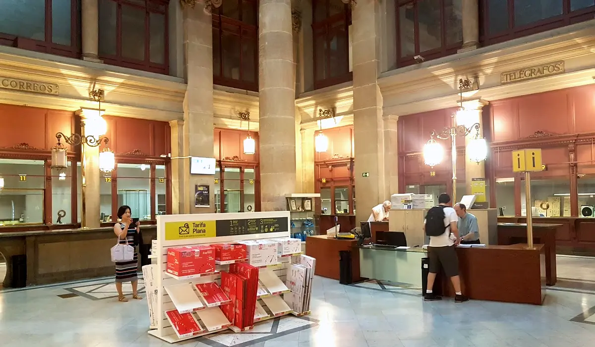 Oficina de Correos Oficina de Correos Plaza de Correus Ciutat Vella Barcelona