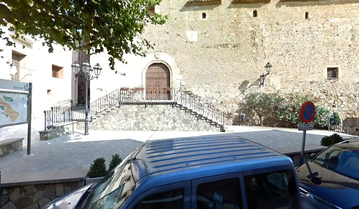 Oficina de Correos Oficina de Correos Plaza de la Iglesia Botarell