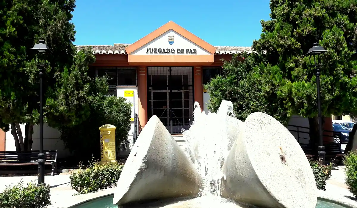 Oficina de Correos Oficina de Correos Plaza de las Palmeras Churriana de la Vega