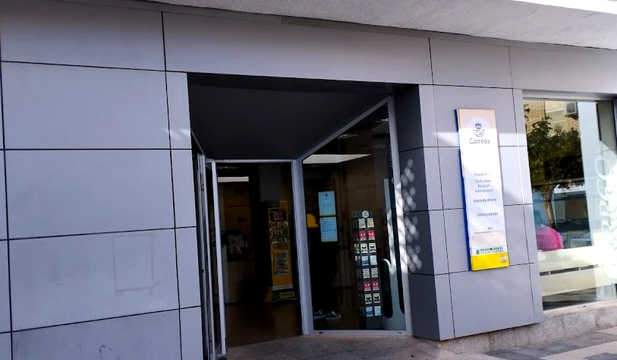 Oficina de Correos Oficina de Correos Plaza de León Herrera y Esteban La Carolina