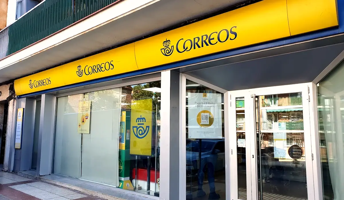 Oficina de Correos Oficina de Correos Plaza del Párroco Luis San Blas-Canillejas