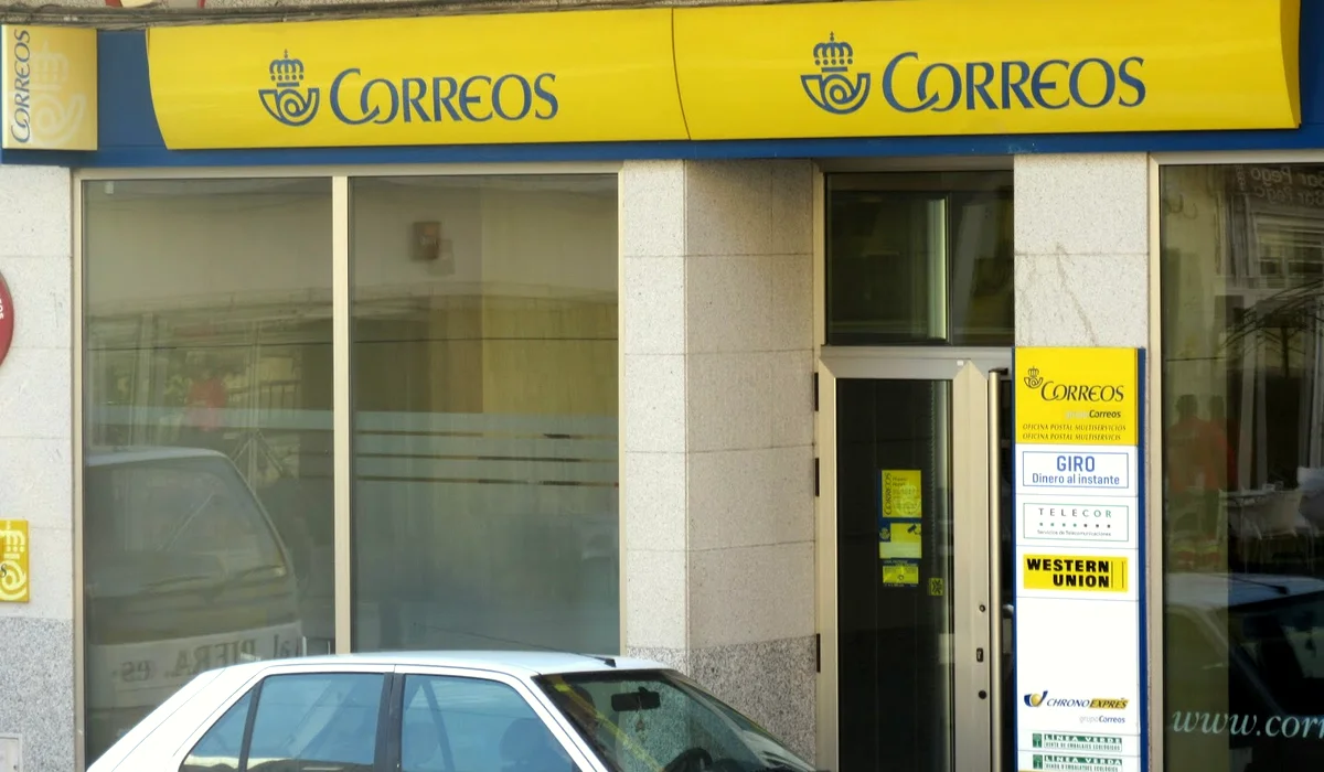 Oficina de Correos Oficina de Correos Plaza Franciscanas de la Purísima Pego