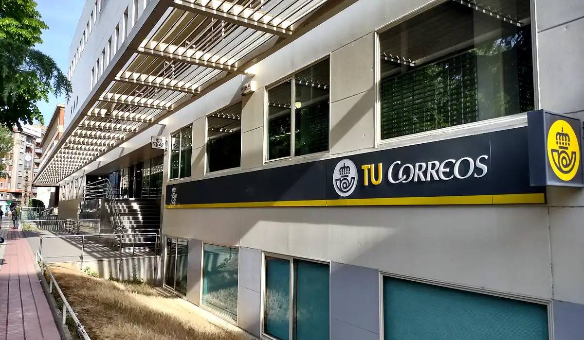Oficina de Correos Oficina de Correos Plaza Jardin de San Francisco León