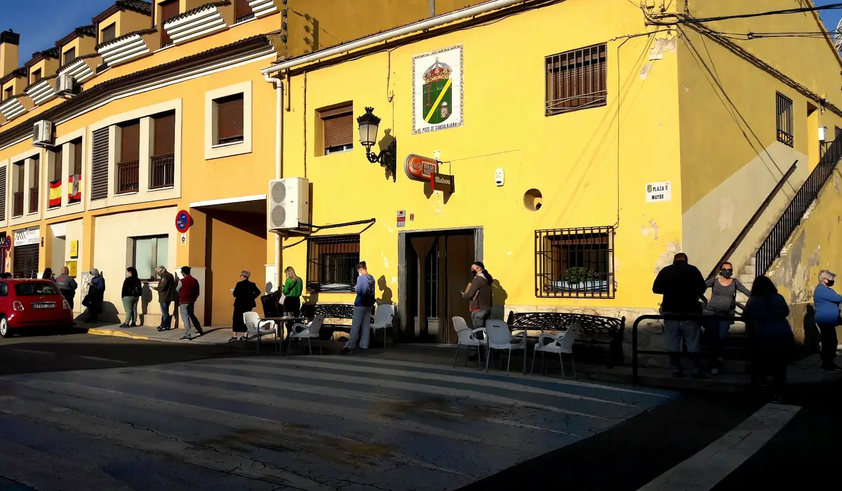Oficina de Correos Oficina de Correos Plaza Mayor Pozo de Guadalajara