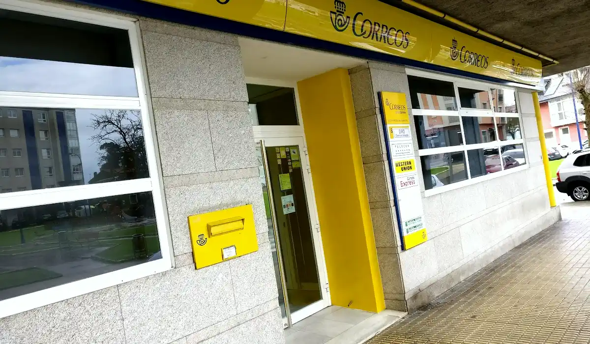 Oficina de Correos Oficina de Correos Praza Sagrada Familia Vilaboa