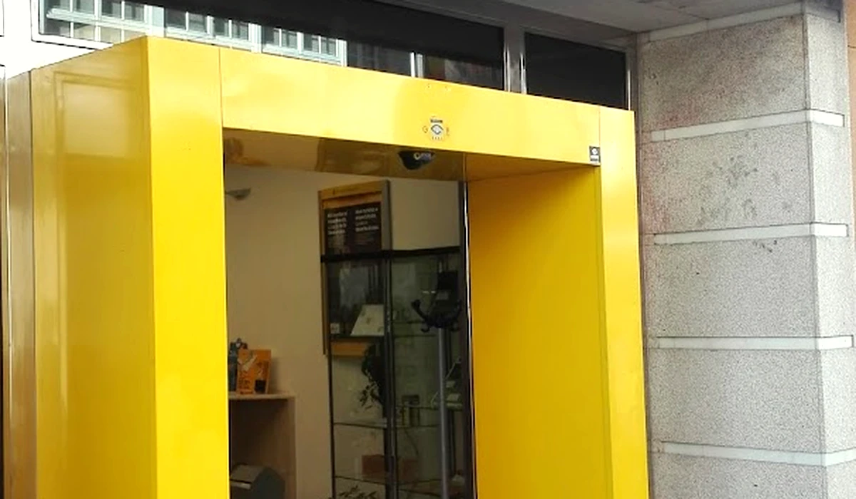 Oficina de Correos Oficina de Correos R. de García Prieto Santiago de Compostela