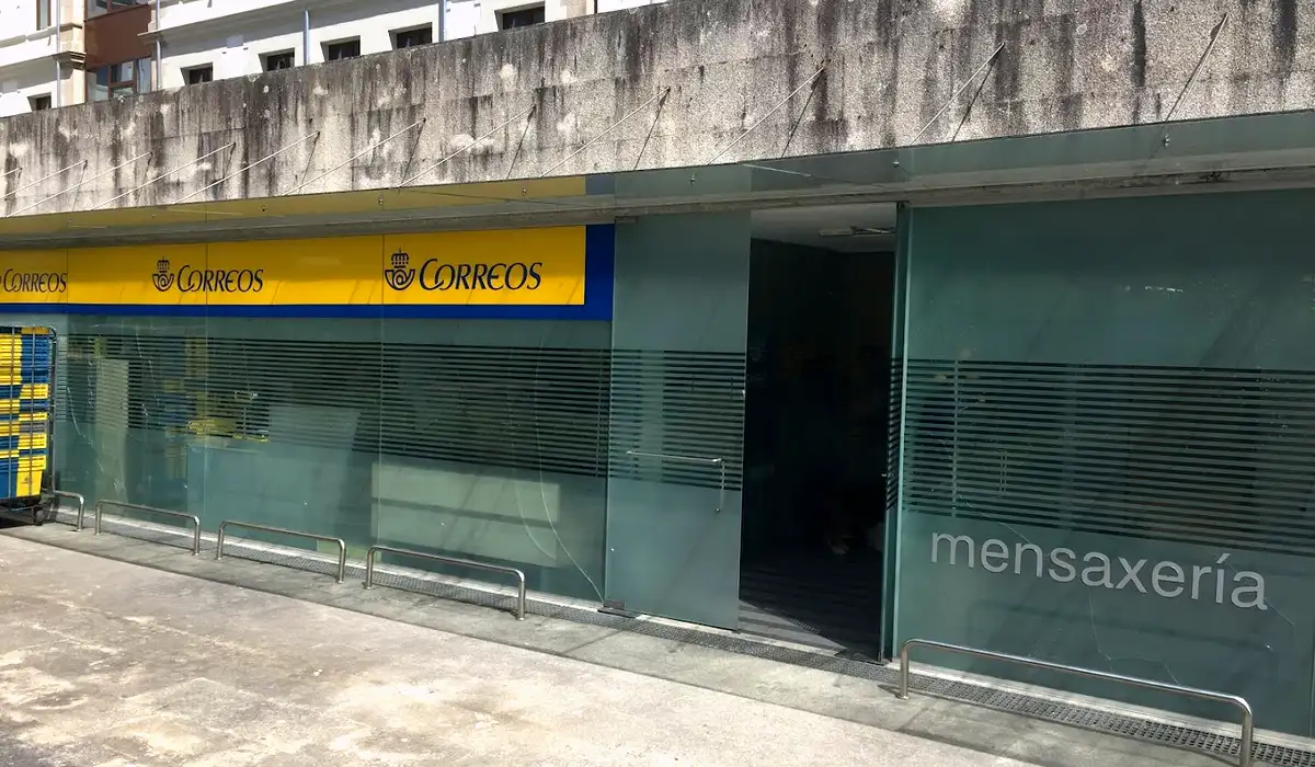 Oficina de Correos Oficina de Correos Rúa de Anxo Casal Santiago de Compostela