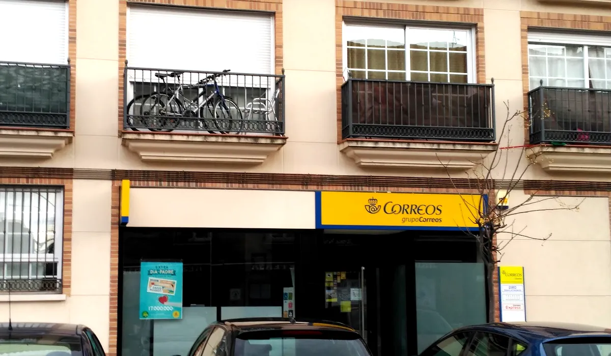 Oficina de Correos Oficina de Correos Travesía de Cristo Villanueva de la Cañada