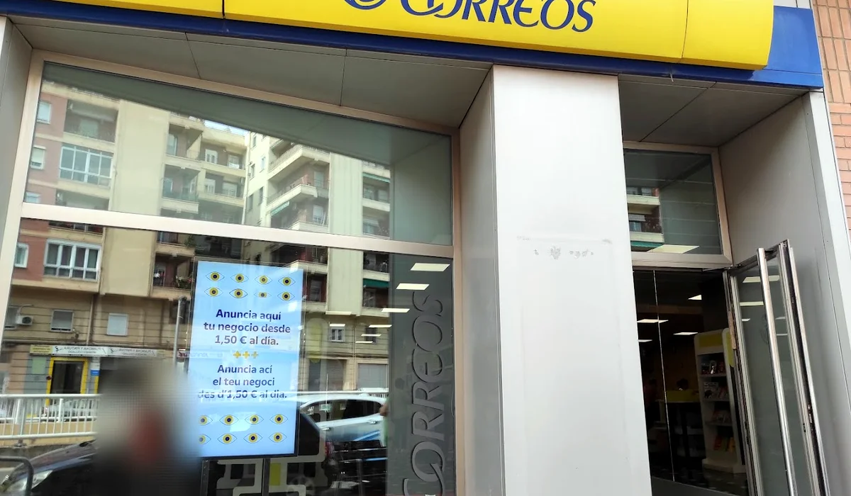 Oficina de Correos Oficina de Correos y Citypaq Avenida del General Avilés Benicalap