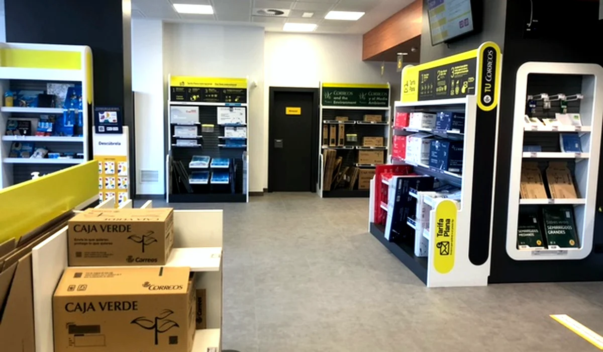 Oficina de Correos Oficina de Correos y Citypaq Avenida Juan Carlos I Roquetas de Mar