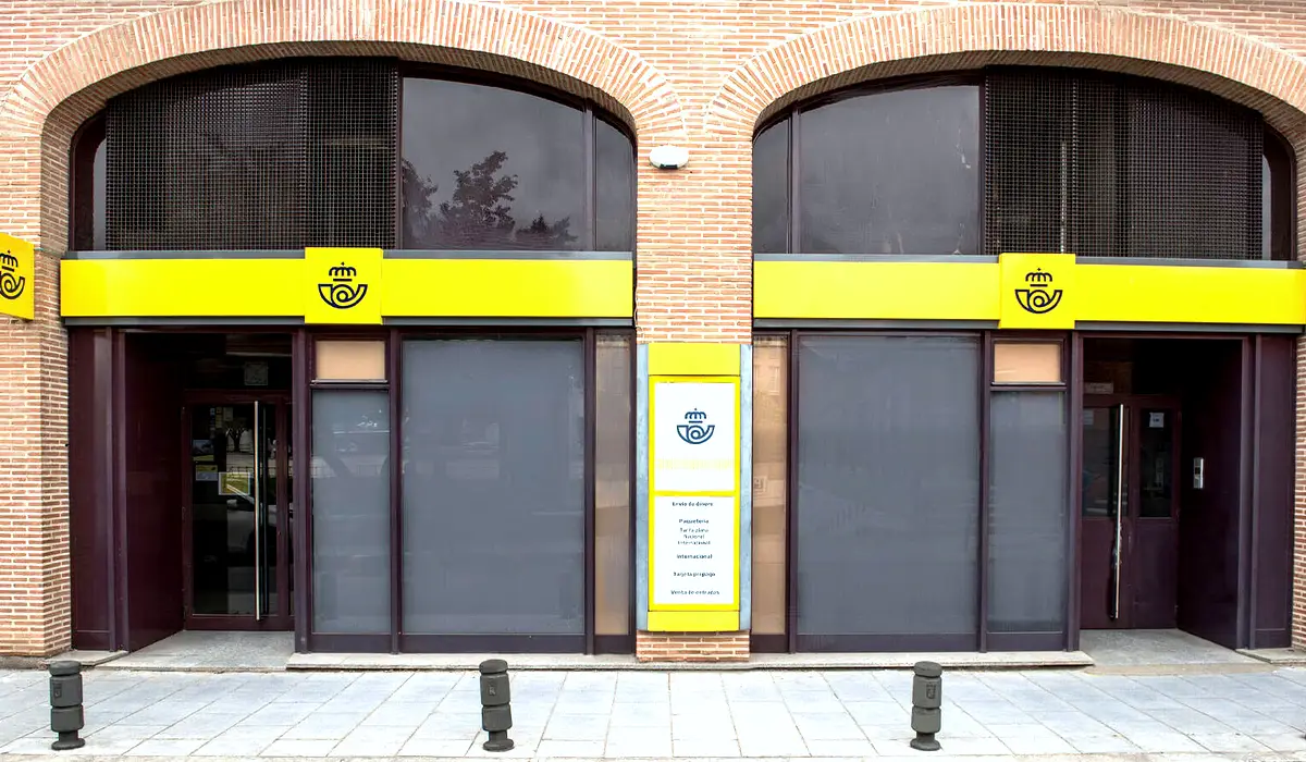 Oficina de Correos Oficina de Correos y Citypaq Calle Alfonso VIII Plasencia