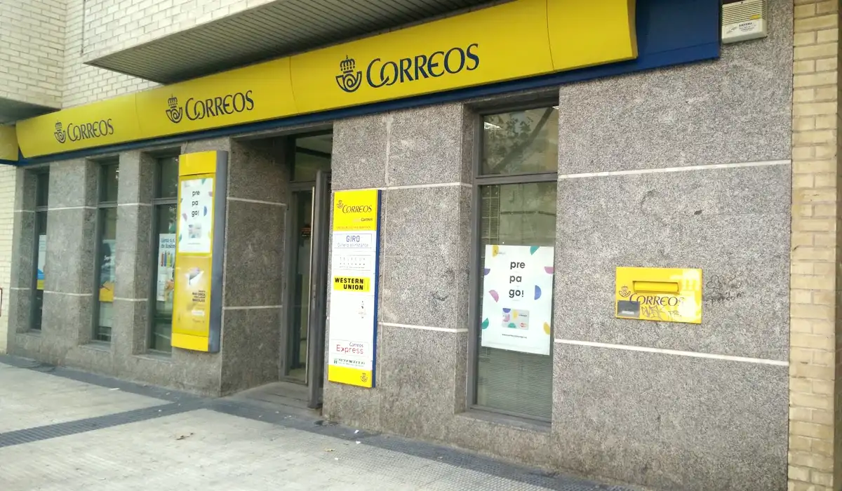 Oficina de Correos Oficina de Correos y Citypaq Calle de Florentino Ballesteros Zaragoza