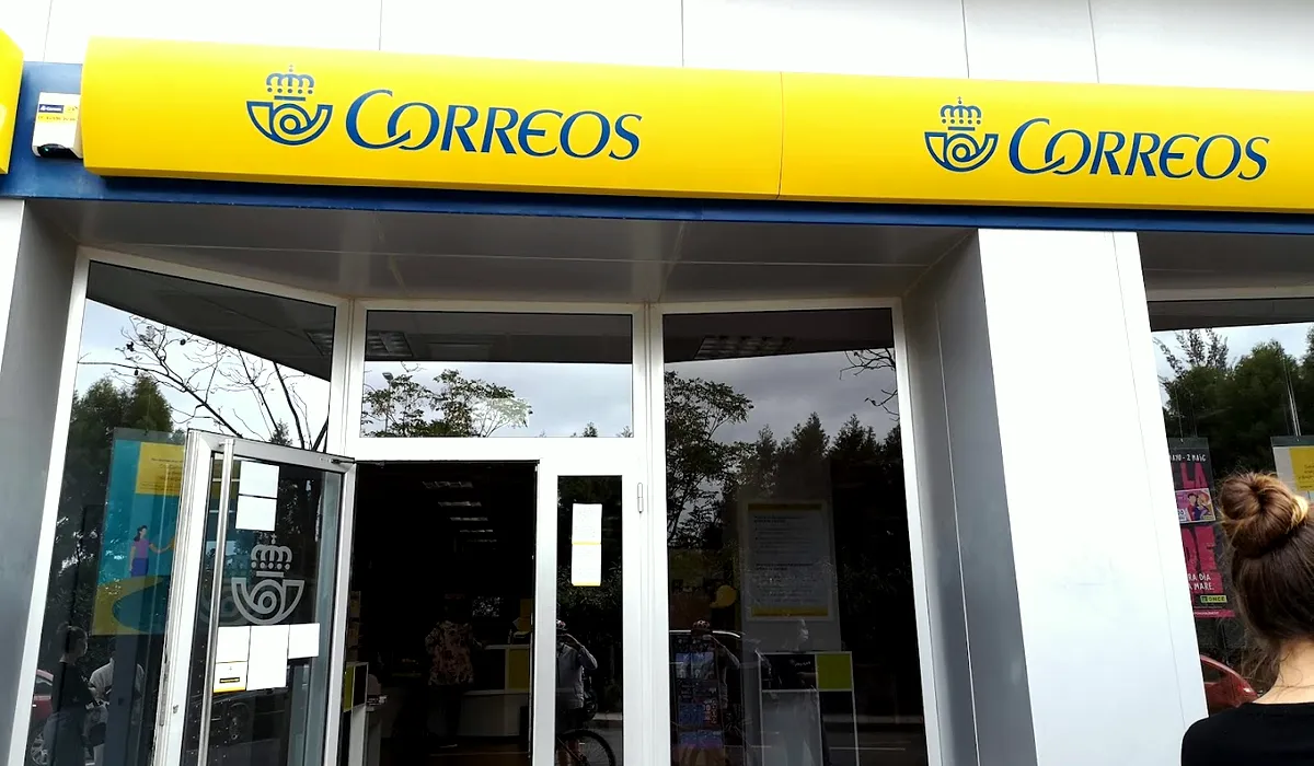 Oficina de Correos Oficina de Correos y Citypaq Calle de la Verge del Rosari Alicante