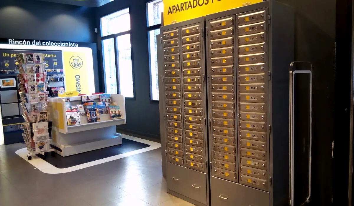 Oficina de Correos Oficina de Correos y Citypaq Calle del Estanco Colmenar Viejo