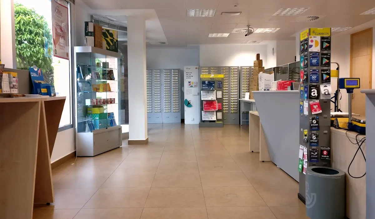 Oficina de Correos Oficina de Correos y Citypaq Calle Pez Martillo Sevilla