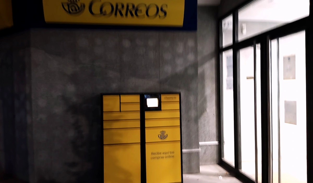 Oficina de Correos Oficina de Correos y Citypaq Calle Segovia Cáceres