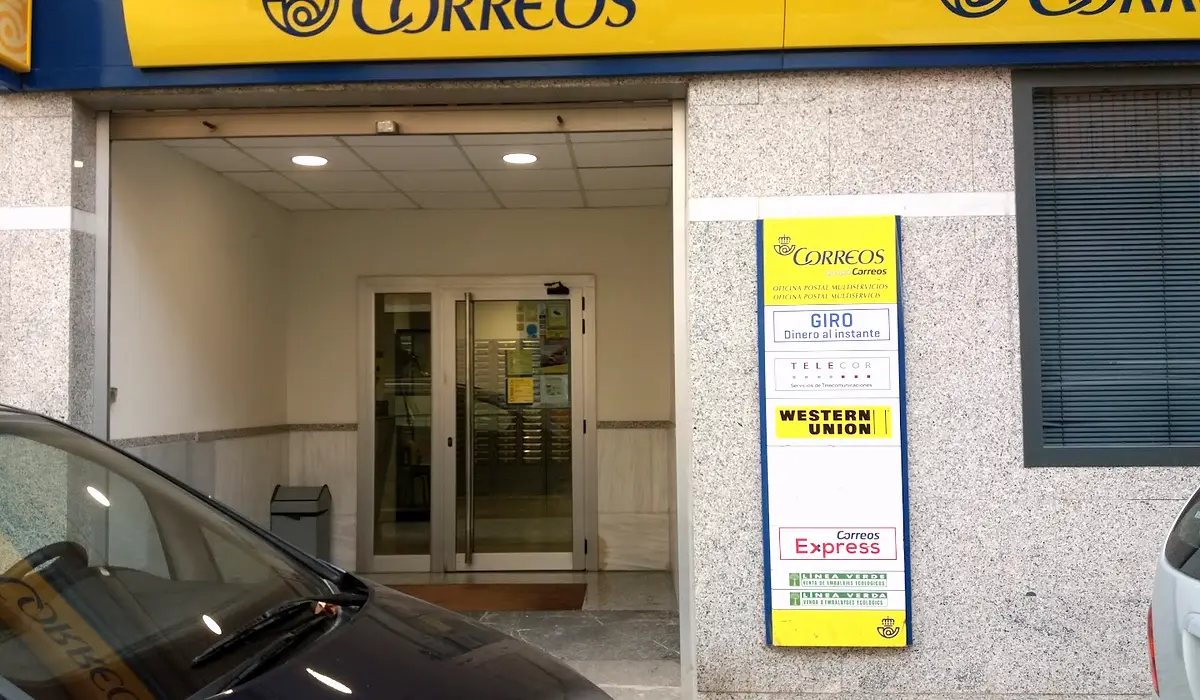 Oficina de Correos Oficina de Correos y Citypaq Carrer de Rodrigo Cantó Meliana