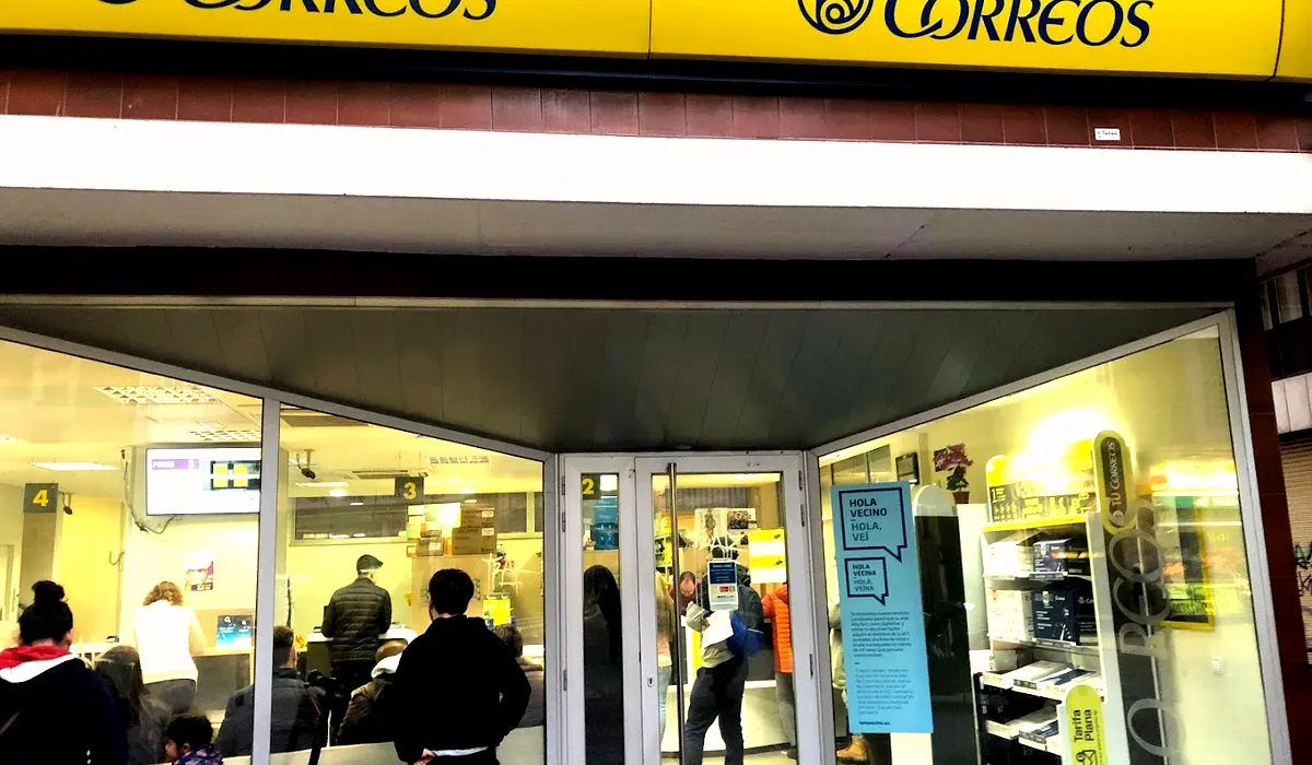 Oficina de Correos Oficina de Correos y Citypaq Carrer del Pedraforca L'Hospitalet de Llobregat