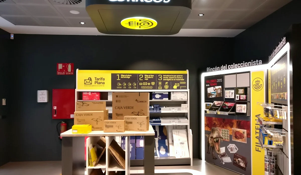 Oficina de Correos Oficina de Correos y Citypaq Castillo de Atienza Las Rozas de Madrid