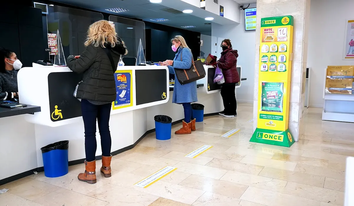 Oficina de Correos Oficina de Correos y Citypaq Gran Via de Lluís Companys Premià de Mar