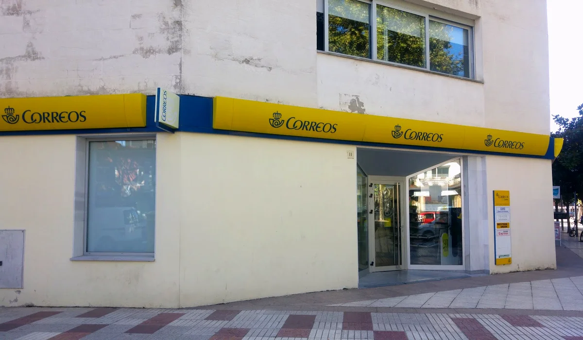 Oficina de Correos Oficina de Correus Avenida de Castell d'Aro Platja d'Aro