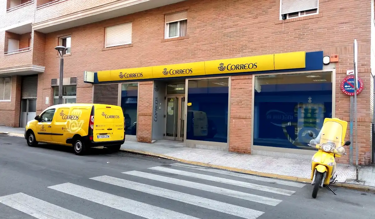 Oficina de Correos Oficina de Reparto Correos Avenida del Tir de Colom Paterna
