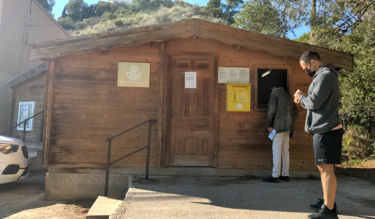 Oficina de Correos Oficina Rural de Correos Avenida Central Coveta Fuma