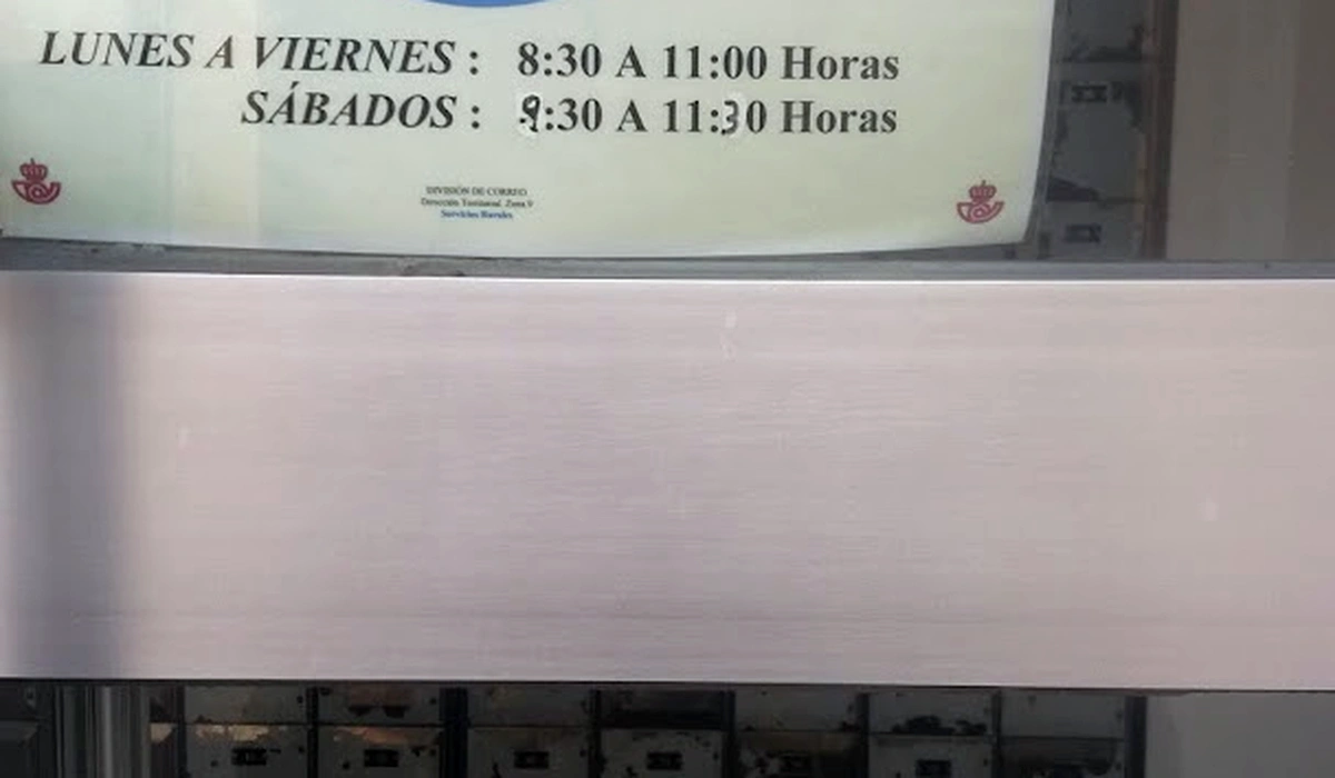 Oficina de Correos Oficina Rural de Correos Calle de Ramón y Cajal Cenicientos