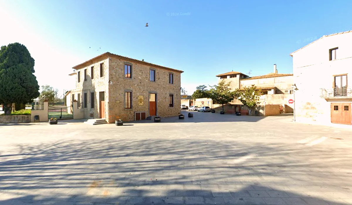 Oficina de Correos Oficina Rural de Correos Plaça de l'Ajuntament Torroella de Fluvià